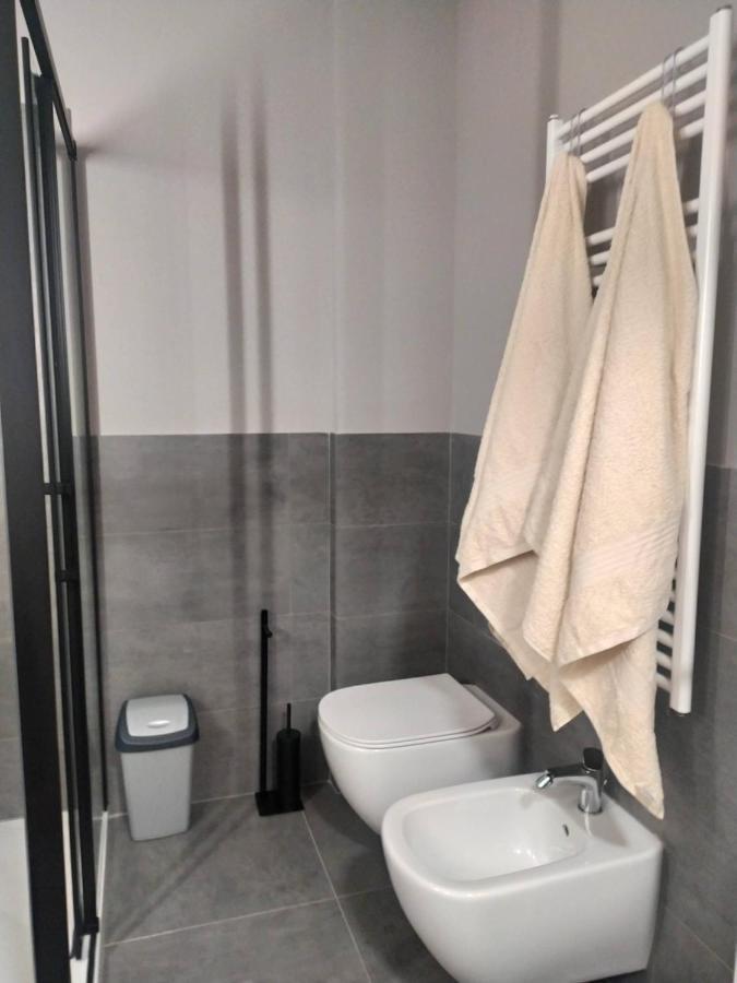 شقة Nuovo Loft Con Terrazzo M2 Ieo Humanitas Bocconi Navigli ميلان المظهر الخارجي الصورة