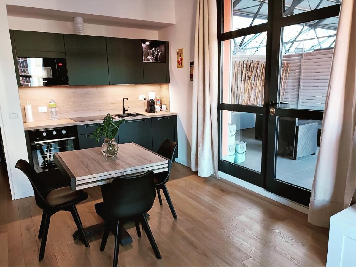 شقة Nuovo Loft Con Terrazzo M2 Ieo Humanitas Bocconi Navigli ميلان المظهر الخارجي الصورة