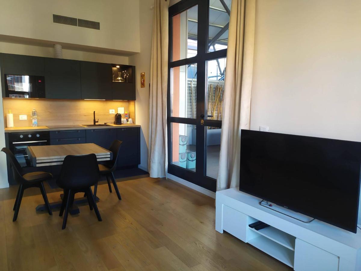 شقة Nuovo Loft Con Terrazzo M2 Ieo Humanitas Bocconi Navigli ميلان المظهر الخارجي الصورة