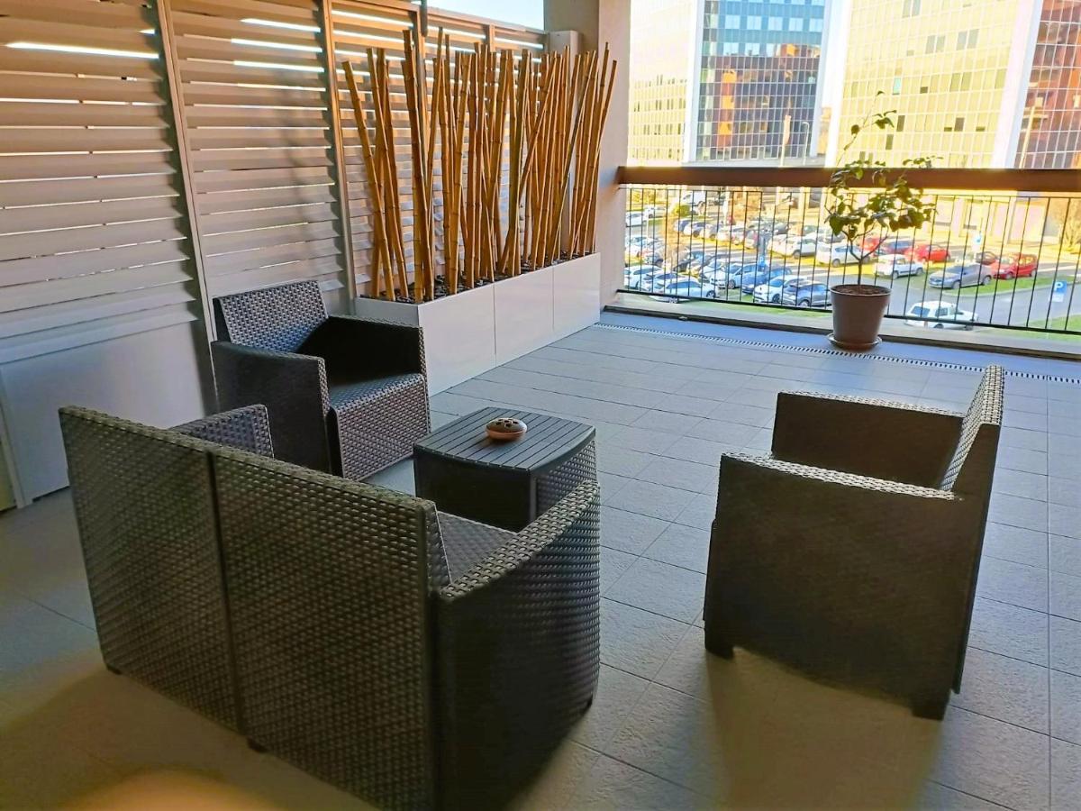 شقة Nuovo Loft Con Terrazzo M2 Ieo Humanitas Bocconi Navigli ميلان المظهر الخارجي الصورة